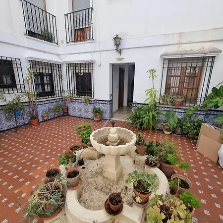 En Patio Cordobes San Basilio * Córdoba